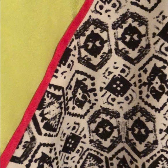 Fun print pink black and lime green top💚💕🖤 - Picture 2 of 4